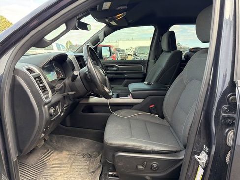 Used 2021 RAM 1500 Big Horn AWD/4WD image 2