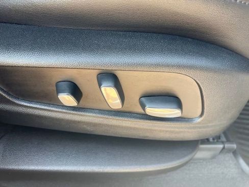 Used 2019 Cadillac XT5 Luxury image 18