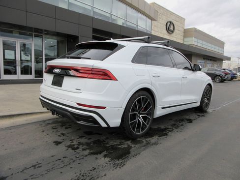 Used 2020 Audi Q8 Prestige w/ Prestige Package image 11