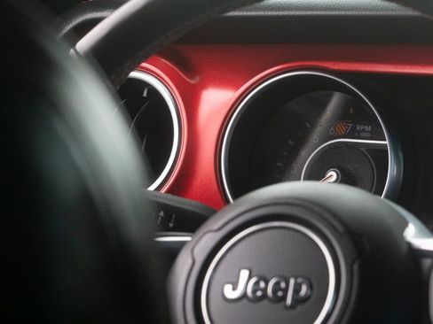 Used 2023 Jeep Wrangler Rubicon w/ Cold Weather Group AWD/4WD image 54