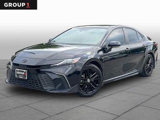 Used 2025 Toyota Camry SE w/ Convenience Package FWD video 1