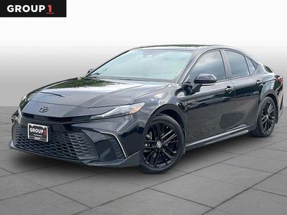Used 2025 Toyota Camry SE w/ Convenience Package