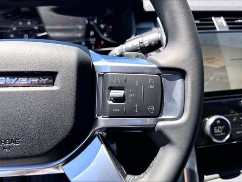 New 2026 Land Rover Discovery Dynamic SE AWD/4WD image 18