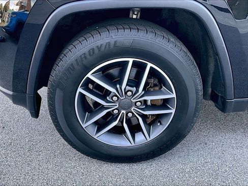 Used 2021 Jeep Grand Cherokee Limited AWD/4WD image 7