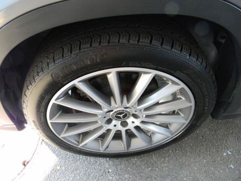 Used 2019 Mercedes-Benz GLA 250 4MATIC image 26