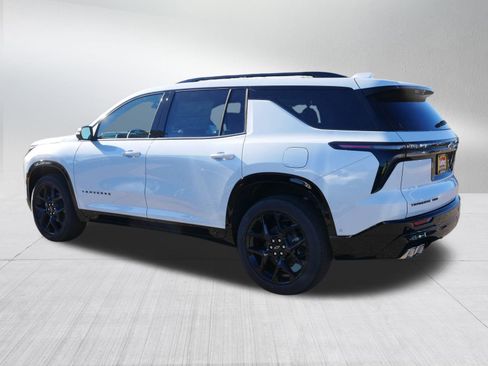New 2026 Chevrolet Traverse RS w/ LPO, Floor Liner Package image 2