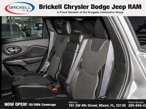 Used 2019 Jeep Cherokee Limited w/ Luxury Group image 17