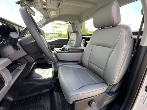 New 2026 Ford F550 4x4 Regular Cab Super Duty image 16