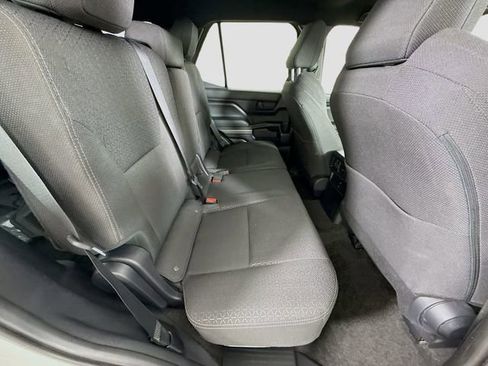 Certified 2025 Toyota 4Runner SR5 AWD/4WD image 24