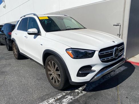 Certified 2025 Mercedes-Benz GLE 450e 4MATIC image 2