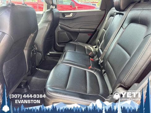 Used 2022 Ford Escape Titanium AWD/4WD image 20
