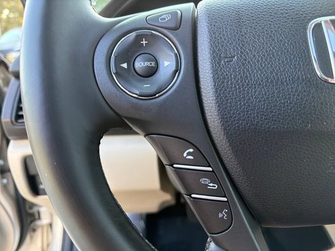 Used 2015 Honda Accord EX-L image 22