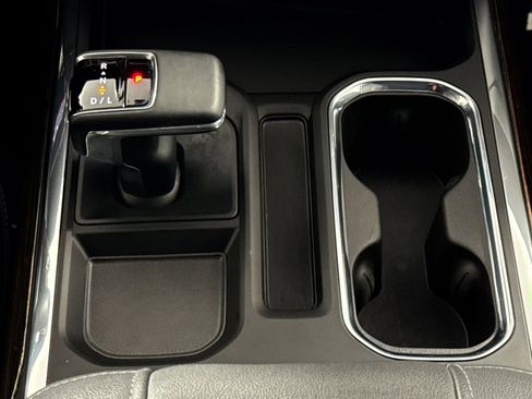 Used 2023 GMC Sierra 1500 Elevation image 22