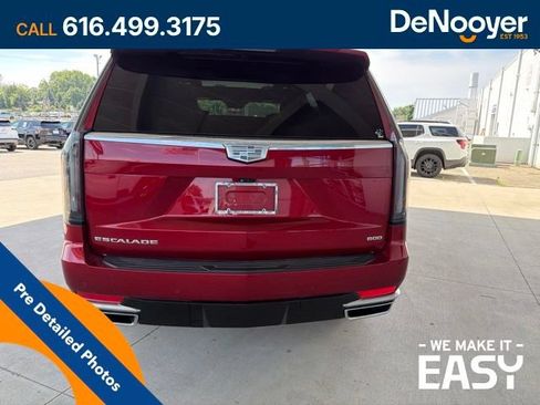 Used 2023 Cadillac Escalade Premium Luxury w/ LPO, Radiant Package AWD/4WD image 7