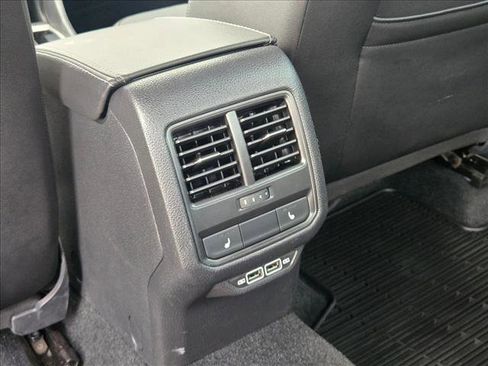 Used 2020 Volkswagen Passat 2.0T SEL image 18