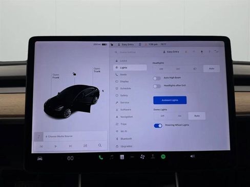 Used 2018 Tesla Model 3 Mid Range RWD image 31