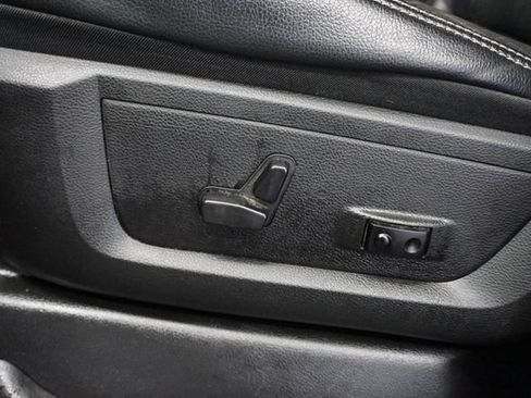 Used 2024 RAM 2500 Rebel AWD/4WD image 9