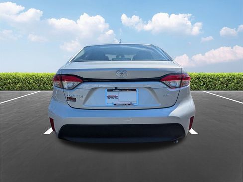 New 2026 Toyota Corolla LE image 5