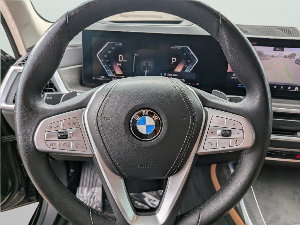 Used 2024 BMW X7 xDrive40i w/ Premium Package AWD/4WD image 26
