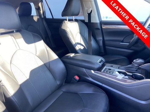 Used 2023 Toyota Highlander Limited image 5