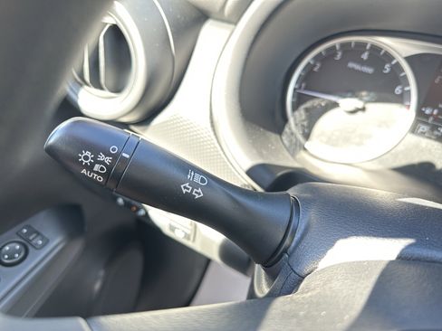 New 2025 Nissan Kicks S image 20