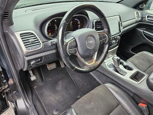 Used 2020 Jeep Grand Cherokee Altitude image 9