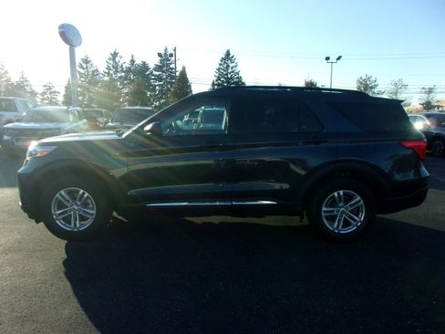 Certified 2023 Ford Explorer XLT w/ Equipment Group 202A image 2