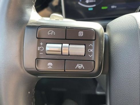 Certified 2025 Hyundai Santa Fe Limited FWD image 22