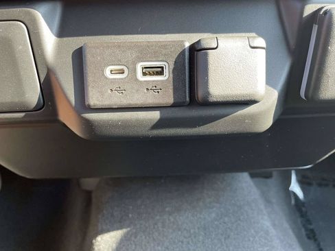Used 2022 Chevrolet Silverado 1500 Custom RWD image 39