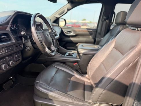 Used 2021 Chevrolet Tahoe Z71 w/ Z71 Signature Package AWD/4WD image 9