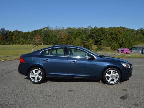 Used 2013 Volvo S60 T5 image 4