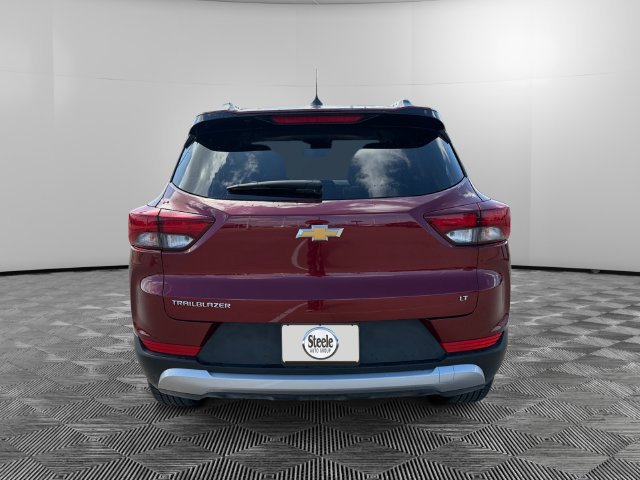 Used 2025 Chevrolet TrailBlazer LT FWD image 4