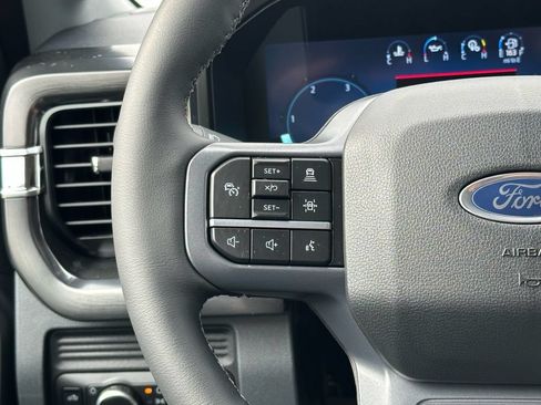 New 2026 Ford F350 Lariat w/ Black Appearance Package AWD/4WD image 9