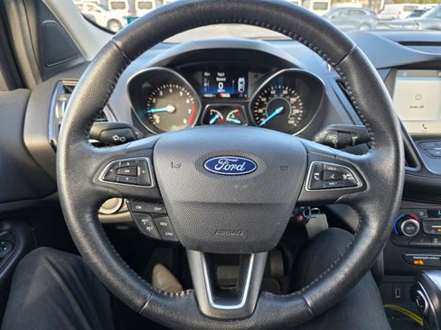 Used 2018 Ford Escape SEL image 12