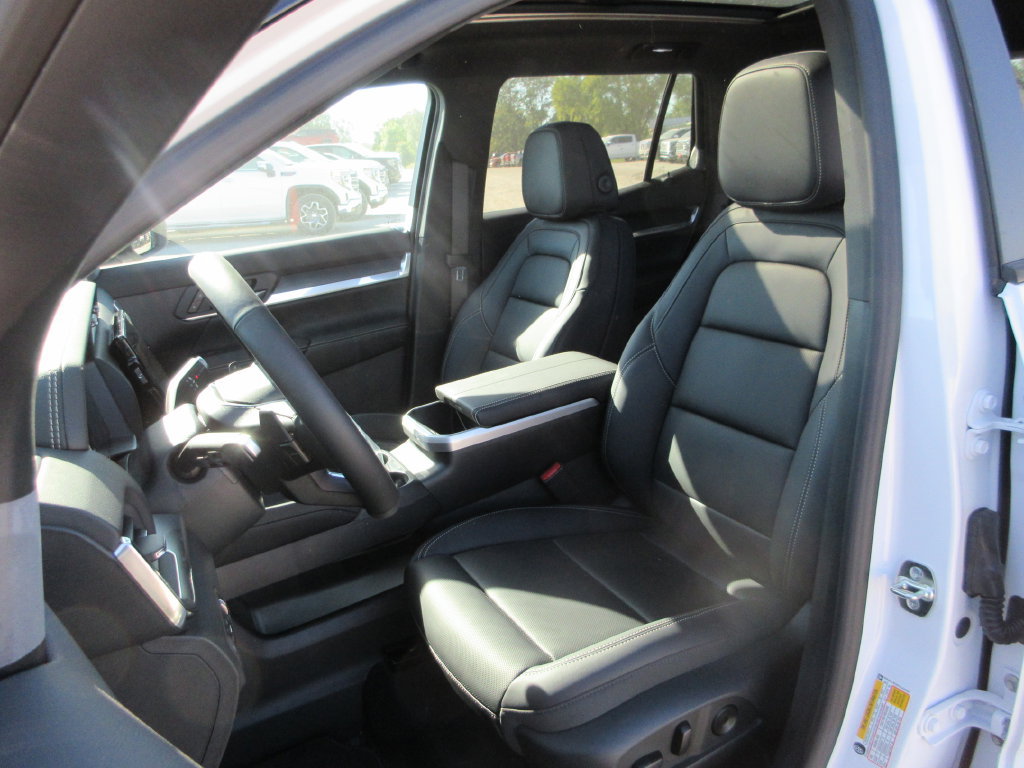 New 2027 GMC Terrain Elevation w/ Elevation Premium Package AWD/4WD image 9