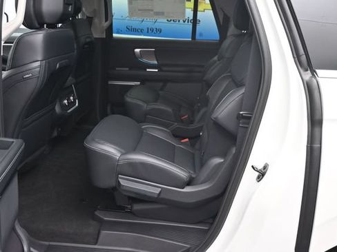 New 2027 Ford Expedition Max Platinum RWD image 17