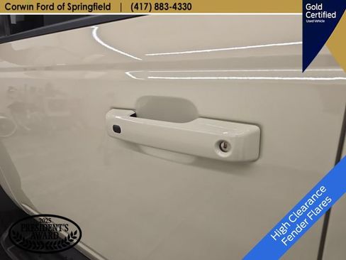 Certified 2025 Ford Bronco Outer Banks w/ Sasquatch Package AWD/4WD image 20