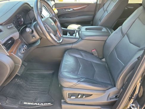 Used 2018 Cadillac Escalade ESV Premium Luxury AWD/4WD image 6