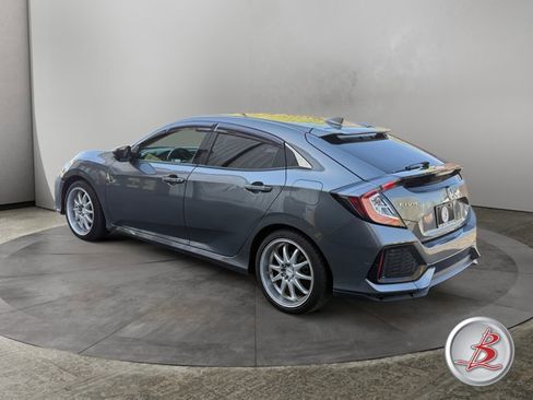 Used 2017 Honda Civic EX-L image 3