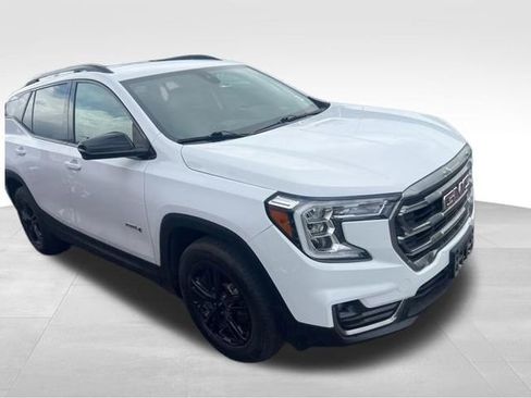Used 2023 GMC Terrain AT4 AWD/4WD image 5