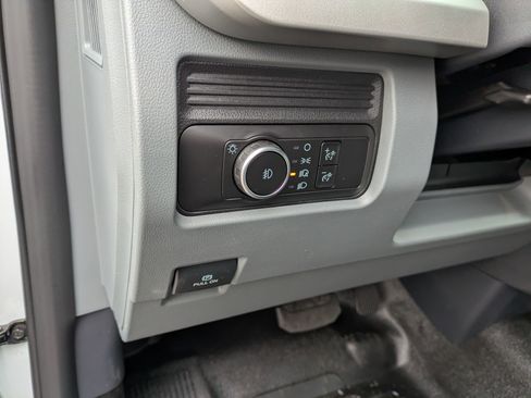 New 2026 Ford F550 2WD Crew Cab Super Duty w/ XL Chrome Package image 15