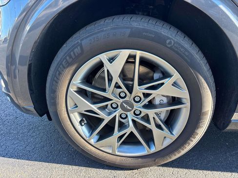 Used 2023 Genesis GV70 2.5T w/ Select Package image 6