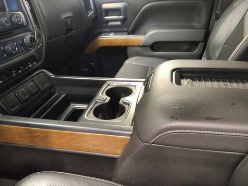 Used 2016 Chevrolet Silverado 1500 LTZ w/ Texas Edition AWD/4WD image 26