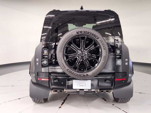 New 2026 Land Rover Defender 110 OCTA AWD/4WD image 18