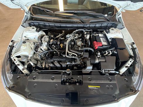Used 2025 Nissan Altima 2.5 SV FWD image 32