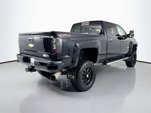 Used 2015 Chevrolet Silverado 3500 High Country image 5