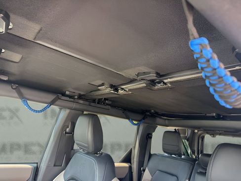 Used 2023 Ford Bronco Wildtrak AWD/4WD image 11