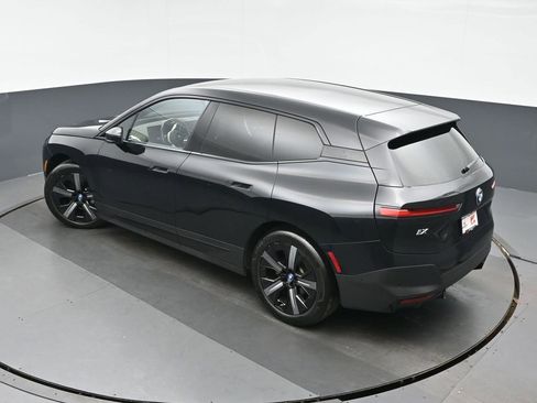 Used 2023 BMW iX xDrive50 w/ Premium Package image 34