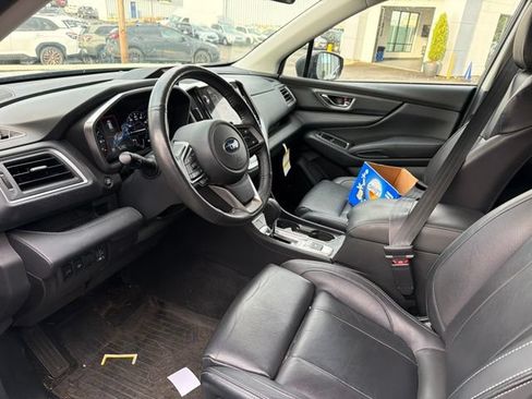 Used 2024 Subaru Ascent Limited w/ Technology Package AWD/4WD image 4