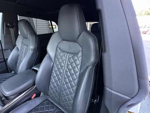 Used 2020 Audi SQ8 Prestige AWD/4WD image 16